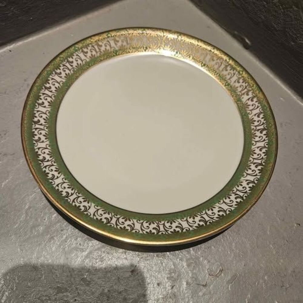 Johann Haviland Bavaria Green and Gold  Plate 7.5"